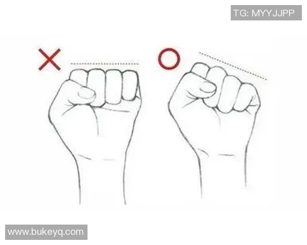 如何绘制足球明星踢球的生动图像技巧与步骤详解 如何绘制足球明星踢球的生动图像技巧与步骤详解