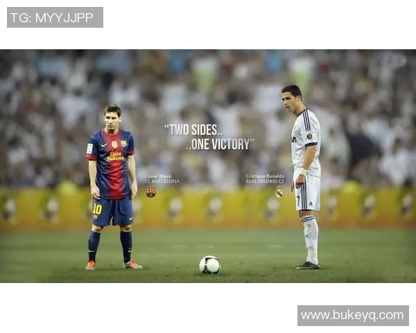 足球明星女生后背纹身艺术展示与个性风格解析 足球明星女生后背纹身艺术展示与个性风格解析