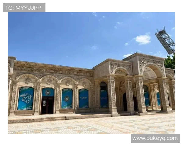 波斯波与塔什干棉的激烈对决揭示了足球战术与团队合作的重要性 波斯波与塔什干棉的激烈对决揭示了足球战术与团队合作的重要性